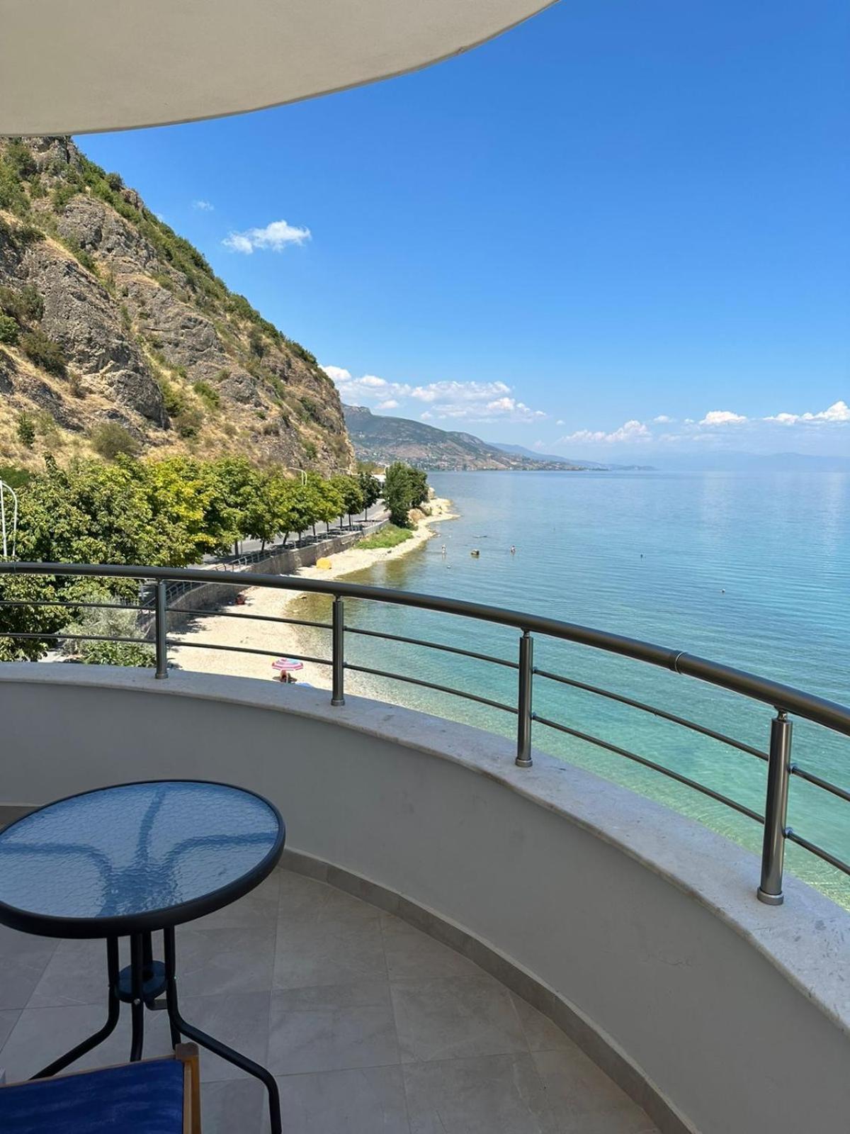 Hotel Demoli Pogradec Exterior foto